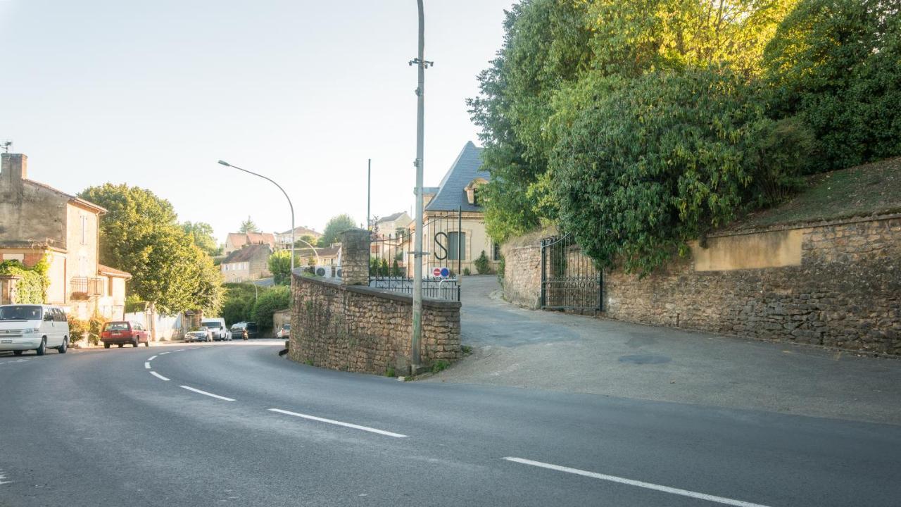 Cote Jardin Avec Jacuzzi Privatif Et Parking Prive Apartman Sarlat-la-Canéda Kültér fotó