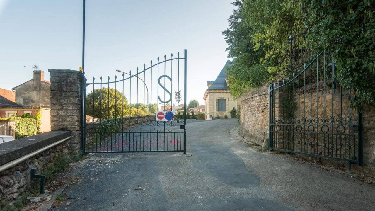 Cote Jardin Avec Jacuzzi Privatif Et Parking Prive Apartman Sarlat-la-Canéda Kültér fotó